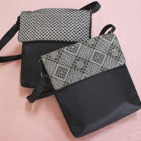 ショルダーバッグ(ふた付き)