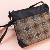 ショルダーバッグ横型(龍郷柄青)