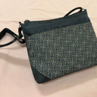 ショルダーバッグ横型(秋名バラ柄青)